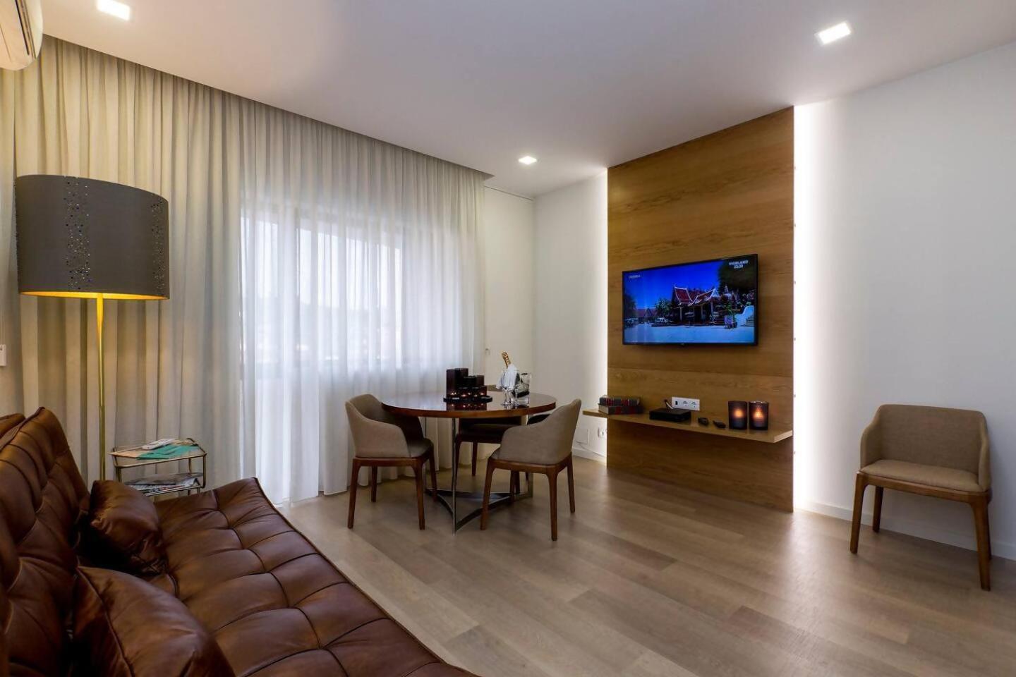The Office Guest Apartment Guimaraes Luaran gambar